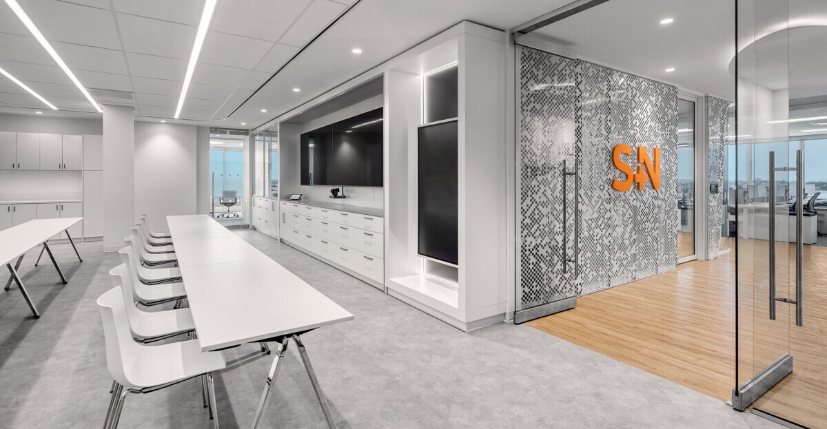 Smith Nephew's office built with PANEL:form products from Maxxit