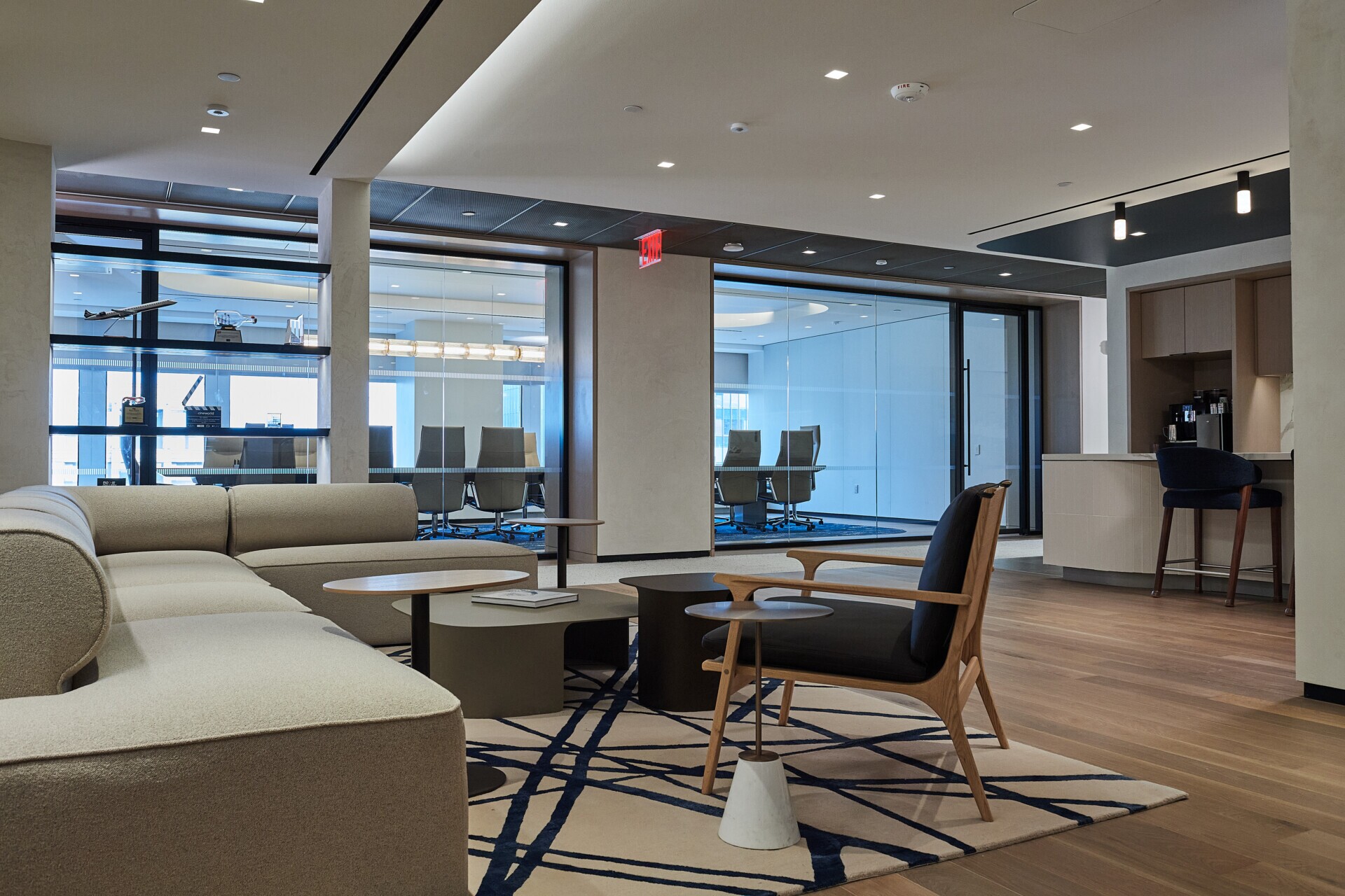 Interior ceiling of Pachulski Stang Ziehl & Jones LLP in New York, USA. Featuring the expanded PANEL:Form Mesh Ceiling Panels. Finished in a custom powdercoat champagne tone, these panels bring a touch of industrial elegance while integrating seamlessly with the space’s high-performance infrastructure.