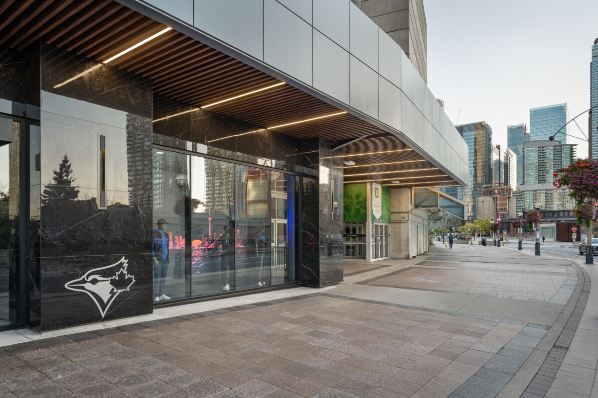 Protero traditional baffles installed on the Rogers Centre exterior canopy.