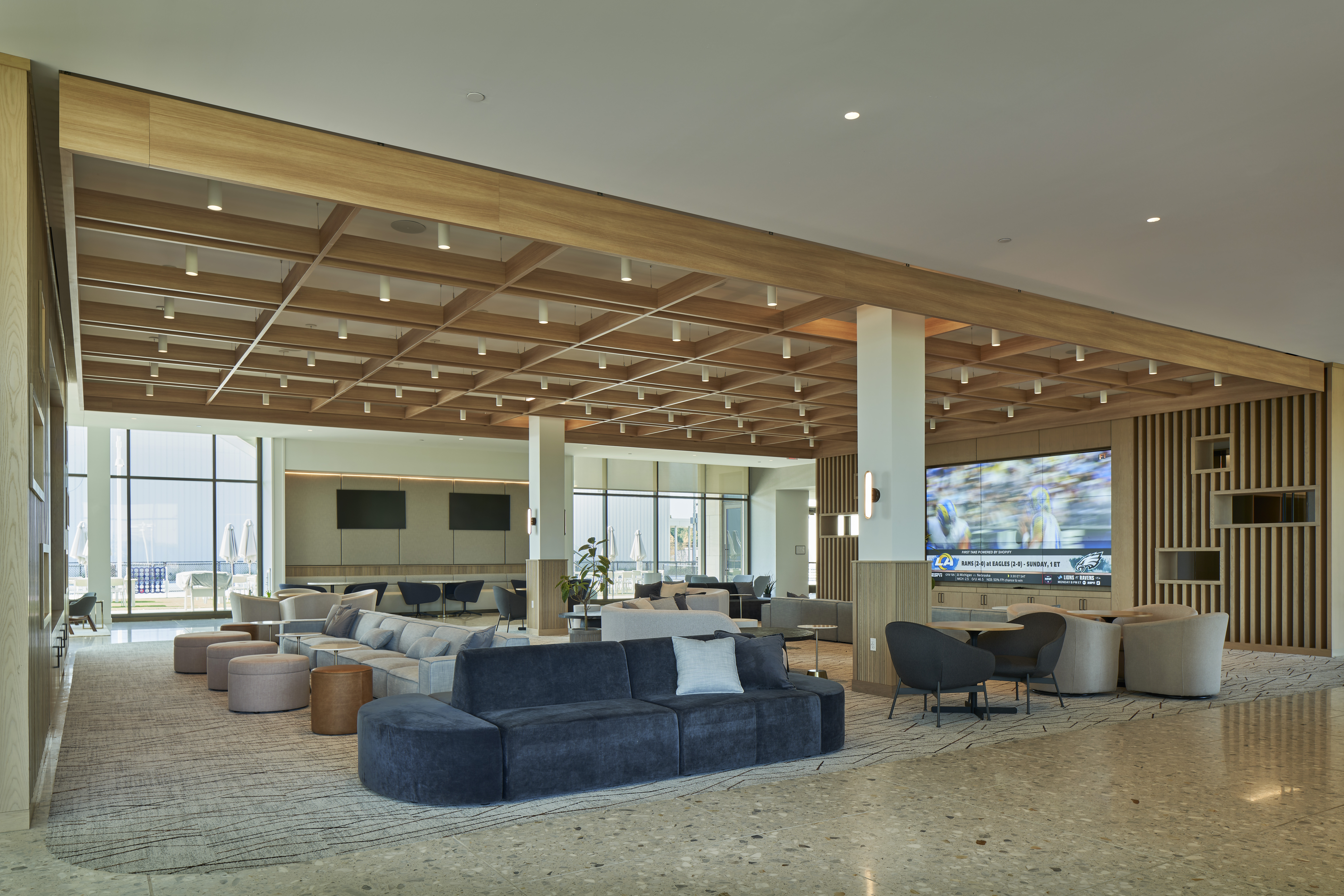 Cincinnati Open Clubhouse AERO:form open cell ceiling system